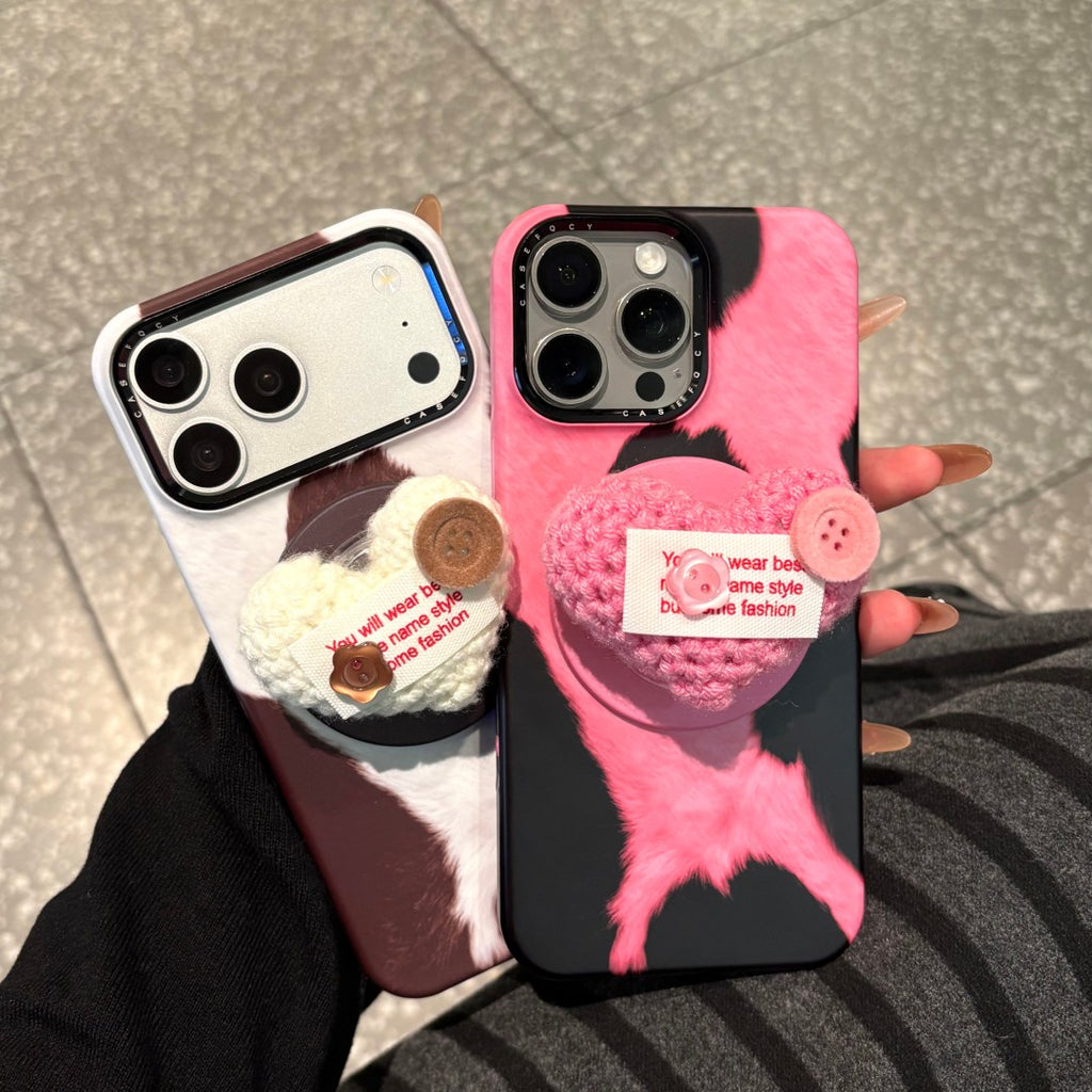 milk patterned knitted heart magnetic grip phone case